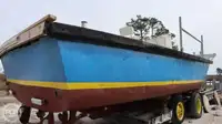 প্যাট্রোল বোট বিক্রির জন্য