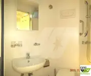 আবাসন বার্জ বিক্রির জন্য