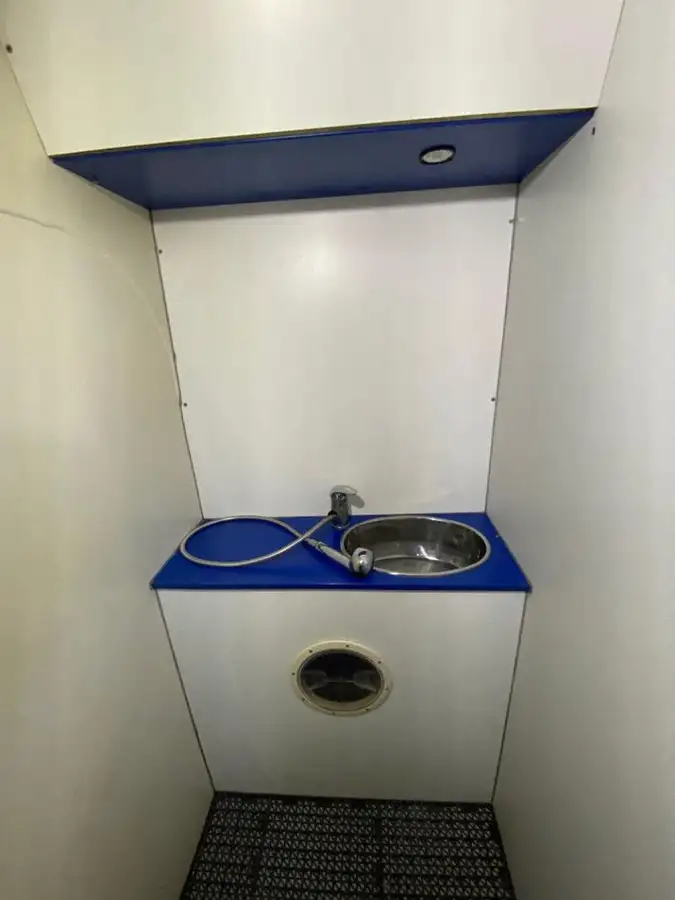 টগবোট বিক্রির জন্য