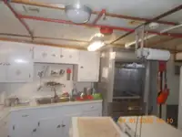 ক্রু বোট বিক্রির জন্য