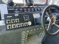 ক্রু বোট বিক্রির জন্য