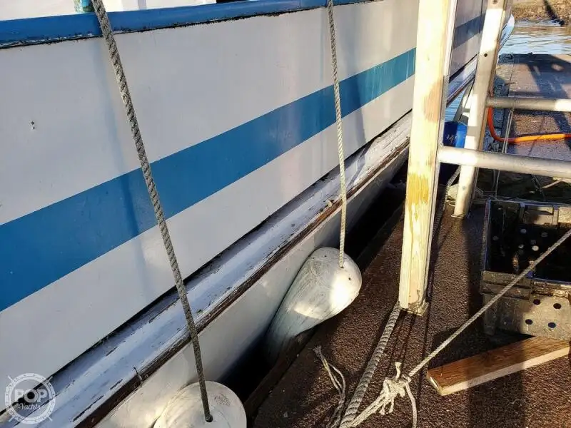 ফেরি জাহাজ বিক্রির জন্য