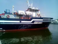 ক্রু বোট বিক্রির জন্য