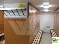 কন্টেইনার জাহাজ বিক্রির জন্য