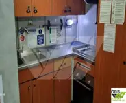 ক্রু বোট বিক্রির জন্য