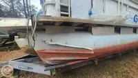ক্রুজ জাহাজ বিক্রির জন্য