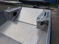 ল্যান্ডিং ক্রাফট, ট্যাঙ্ক বিক্রির জন্য