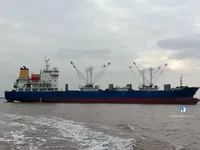 রিফার জাহাজ বিক্রির জন্য