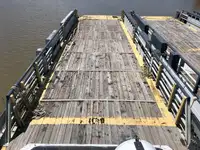 ক্রু বোট বিক্রির জন্য