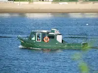 লাইফবোট বিক্রির জন্য