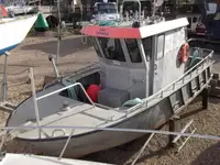 ওয়ার্ক বোট বিক্রির জন্য