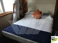 ক্রুজ জাহাজ বিক্রির জন্য