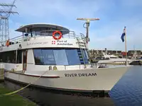 যাত্রী জাহাজ বিক্রির জন্য