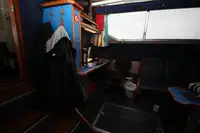 টহল নৌকা বিক্রির জন্য