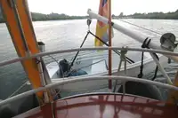ক্রুজ জাহাজ বিক্রির জন্য
