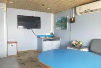 ক্রুজ জাহাজ বিক্রির জন্য