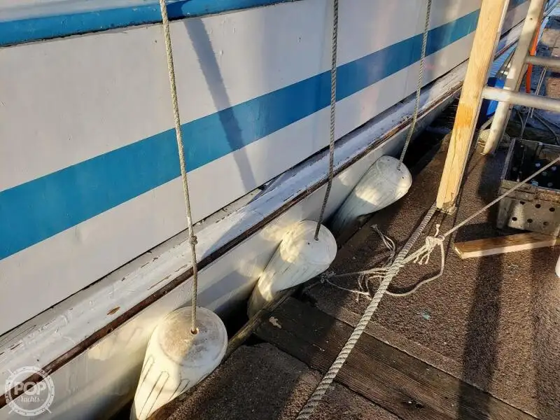 ফেরি জাহাজ বিক্রির জন্য