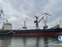 রিফার জাহাজ বিক্রির জন্য