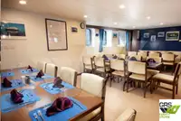 ক্রুজ জাহাজ বিক্রির জন্য