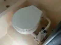 ক্রু বোট বিক্রির জন্য