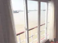 ক্রুজ জাহাজ বিক্রির জন্য