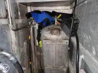 লাইফবোট বিক্রির জন্য