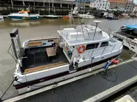 ক্যাটামারান বিক্রির জন্য