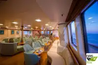ক্রুজ জাহাজ বিক্রির জন্য