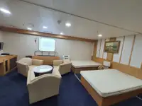 রিফার জাহাজ বিক্রির জন্য
