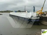 কন্টেইনার জাহাজ বিক্রির জন্য