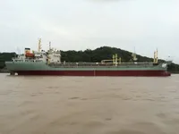 খাদ্য পণ্যবাহী ট্যাঙ্কার বিক্রির জন্য
