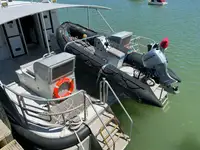 ক্যাটামারান বিক্রির জন্য