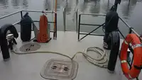টহল নৌকা বিক্রির জন্য