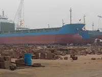 কন্টেইনার জাহাজ বিক্রির জন্য