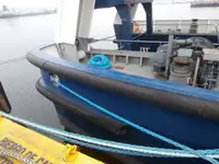 ধারক জাহাজ বিক্রির জন্য