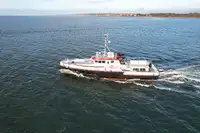 ক্রু বোট বিক্রির জন্য
