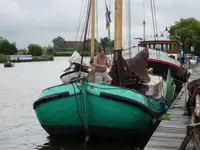 বার্জ বিক্রির জন্য