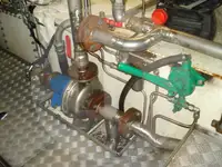 সরাসরি মাছবাহী জাহাজ বিক্রির জন্য