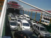 ক্রুজফেরি বিক্রির জন্য