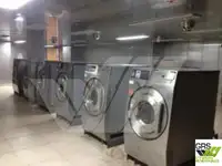 আবাসন বার্জ বিক্রির জন্য