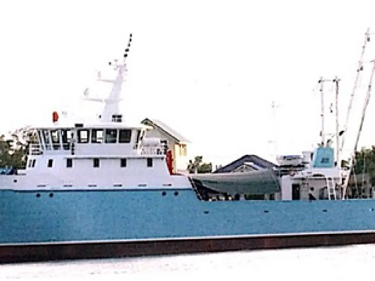 ট্রলার বিক্রির জন্য