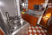 গবেষণা জাহাজ বিক্রির জন্য