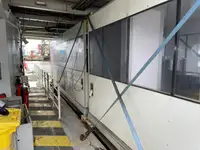 কন্টেইনার জাহাজ বিক্রির জন্য
