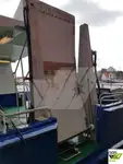 আবাসন বার্জ বিক্রির জন্য