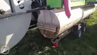 কন্টেইনার জাহাজ বিক্রির জন্য