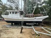 Trawler বিক্রির জন্য