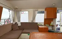 ক্যাটামারান বিক্রির জন্য