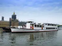 ফেরি জাহাজ বিক্রির জন্য