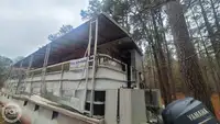 ক্রুজ জাহাজ বিক্রির জন্য