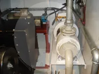সরাসরি মাছবাহী জাহাজ বিক্রির জন্য